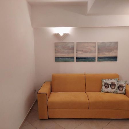 Villa Costanza Casa Vacanze أفولا المظهر الخارجي الصورة