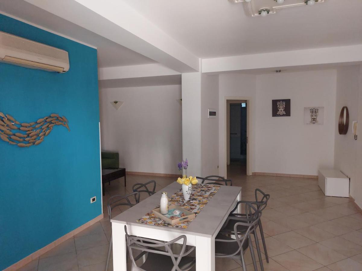 Villa Costanza Casa Vacanze أفولا المظهر الخارجي الصورة
